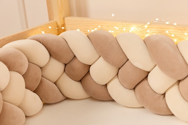 Cappuccino and Almond Bed Bumper - 4 Ropes