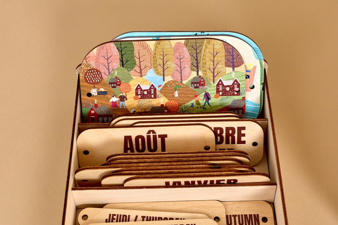 French-English Wooden Montessori Calendar - 7