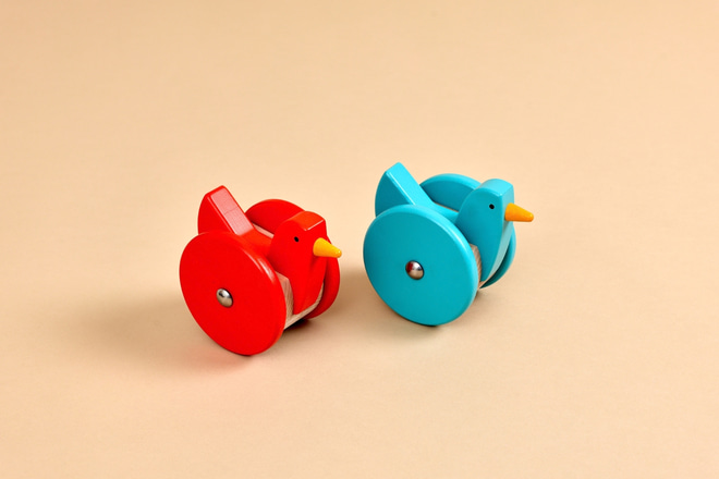 Poule en bois à bascule - Bleu