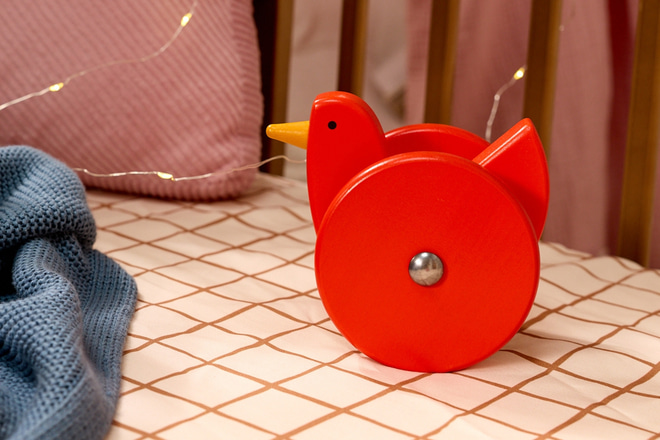 Gungleksak i trä, höna – röd - 2