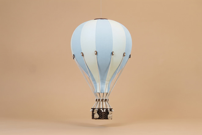 Zils un ekrū gaisa balons - 1
