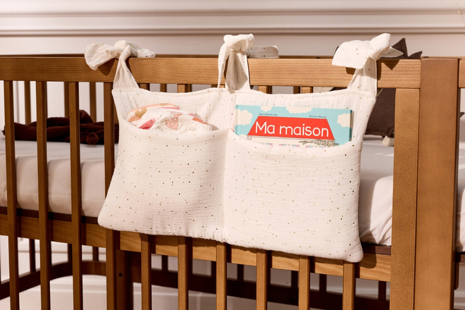 Bed Organiser - White & Gold Dots - 4