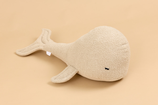 Vaļa spilvens XL – Bouclé dabīgā krāsā - 1