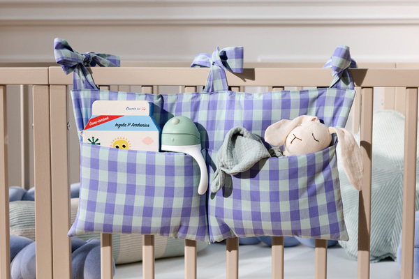 Ágyra rögzíthető tárolózseb – kék vichy kockás - 2