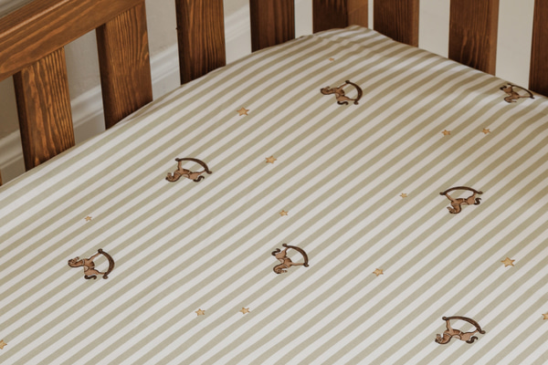 Dra-på-lakan – Rocking Horse - 2