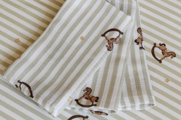 Set de 3 scutece textile din muselină de bambus - Rocking Horse - 2