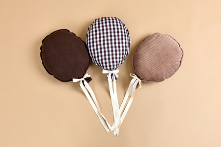 Set de 3 Cojines Balón Decorativos - 1