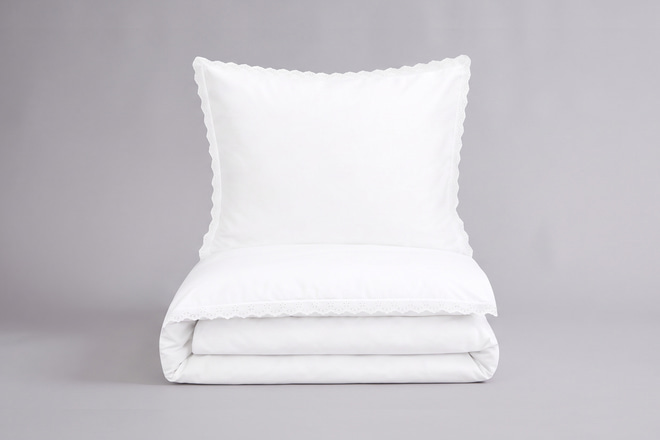 Set Letto Bianco in Cotone con Ricamo Inglese 140x200cm - 1