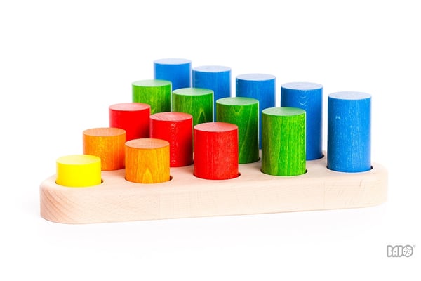 Geometrisches Steckspiel Pyramide