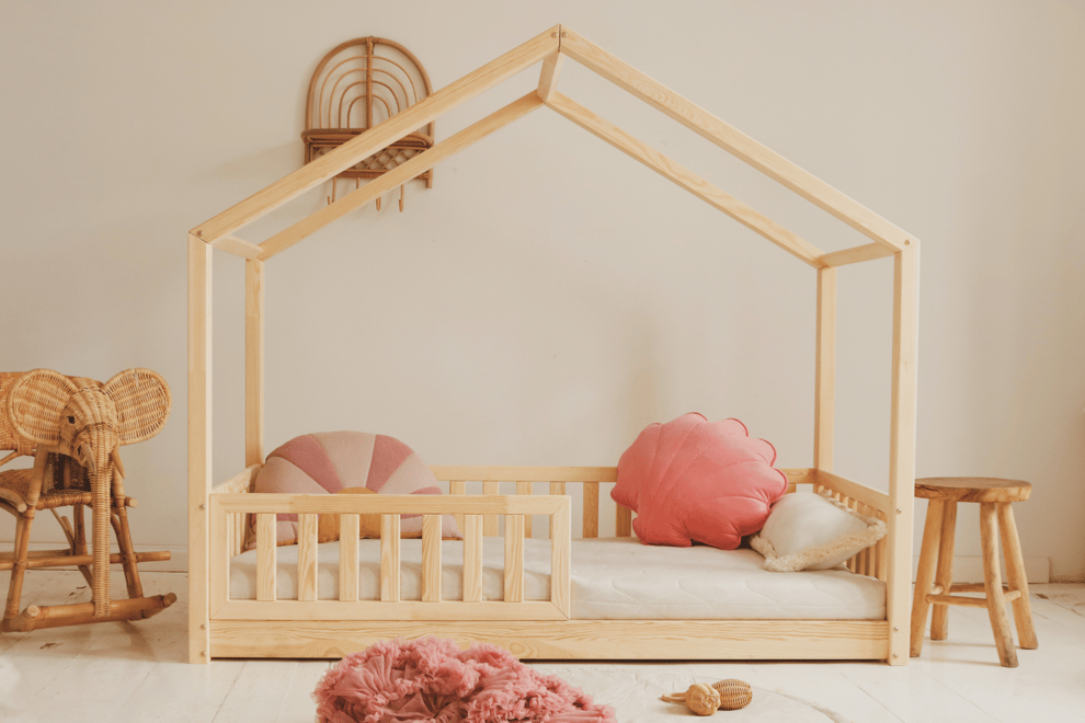 House Bed DB 90x140cm House Bed DB 90x140cm
