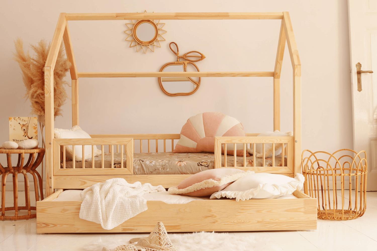 House Bed BWT 80x180cm House Bed BWT 80x180cm