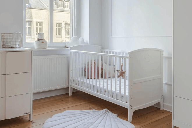 Letto Bebè Evolutivo Starlight Cot Bianco 140x70