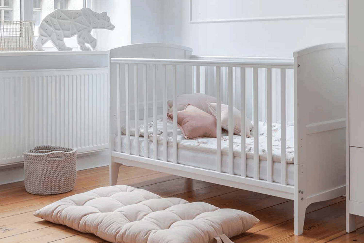 Babybett Starlight Cot 140x70 - Weiß