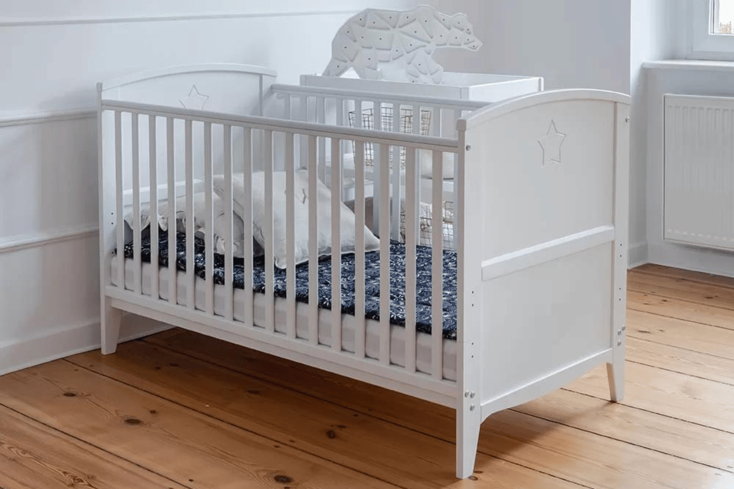 - Lit Bébé évolutif Starlight Cot 70x140cm - Blanc - Blanc (Mon Lit Cabane) - Image 8