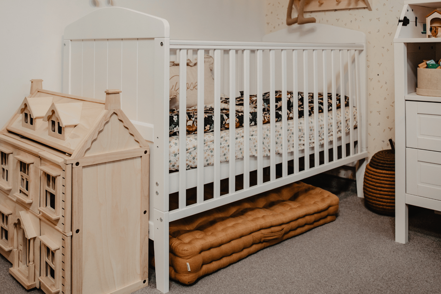 Hampton Cot Evolving Bed White 70x140cm