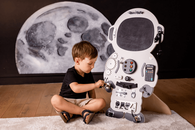 Aktivitní tabule Astronaute Yann
