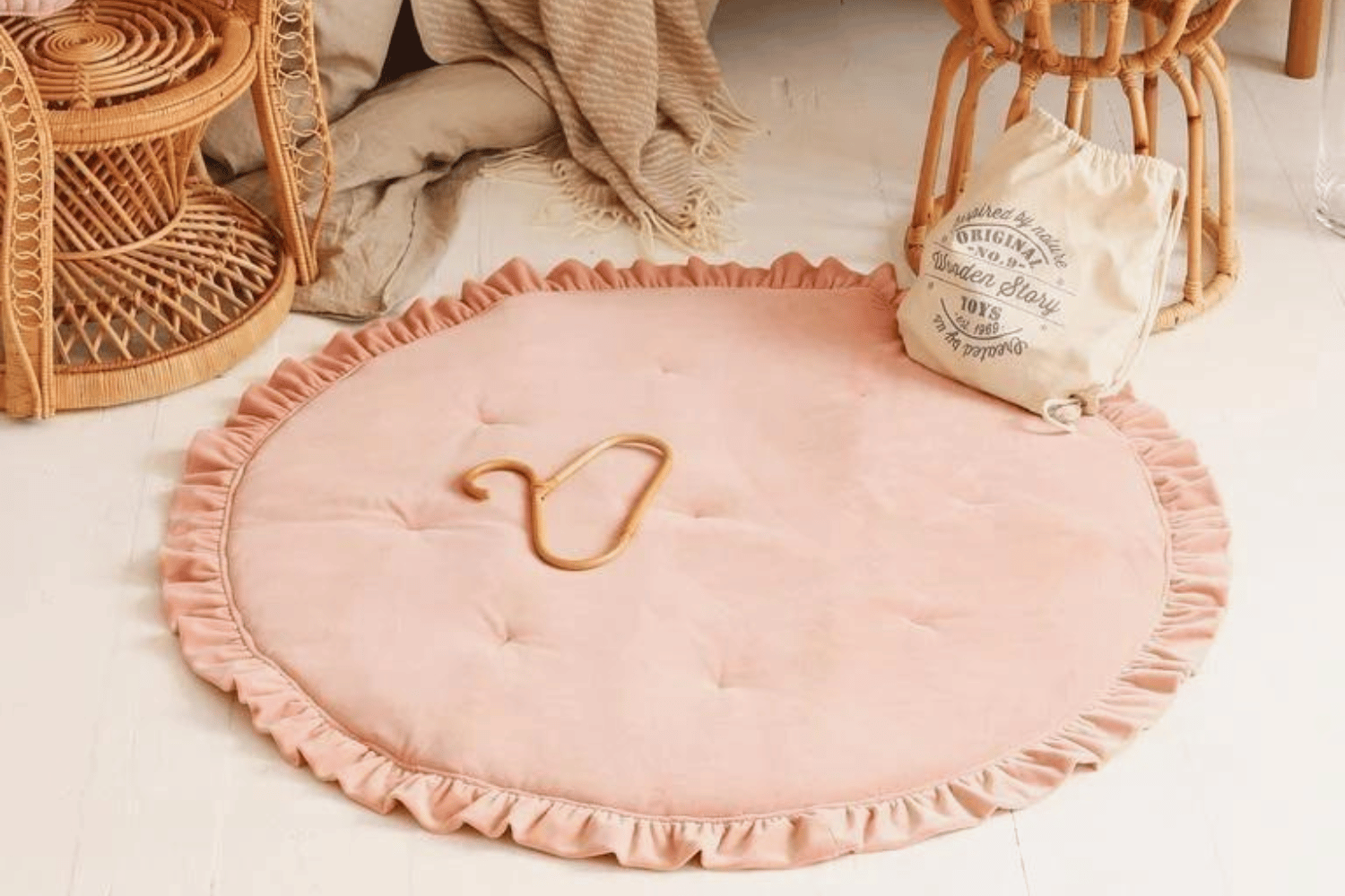 Round Peach Soft Velour Mat