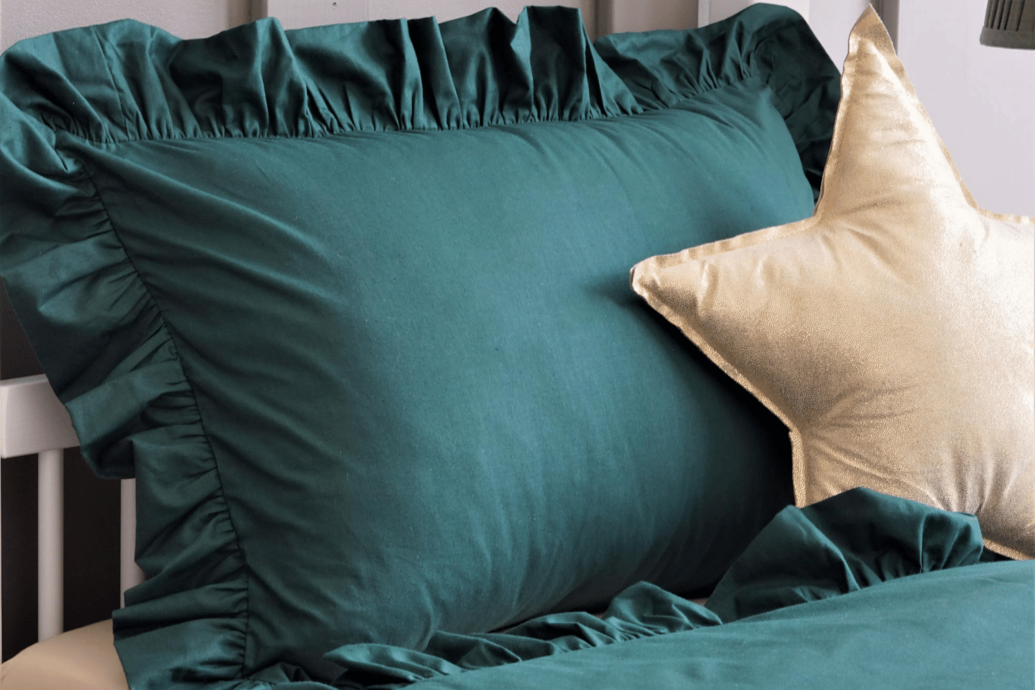 Dark Green Duvet Set With Ruffles 140x200