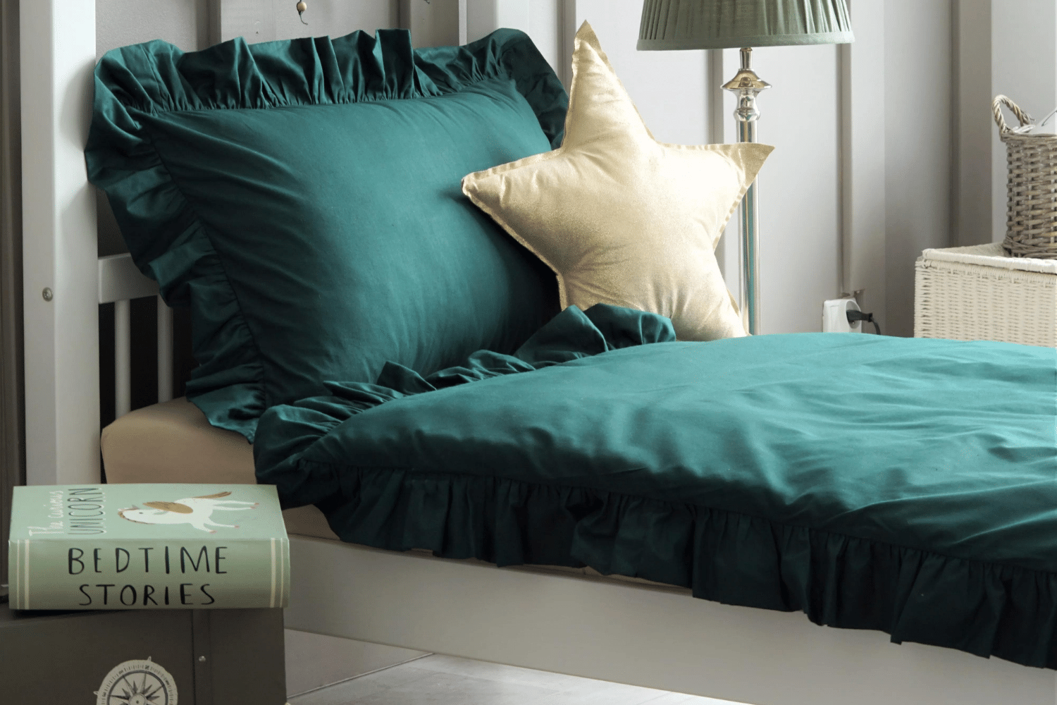 Dark Green Duvet Set With Ruffles 140x200