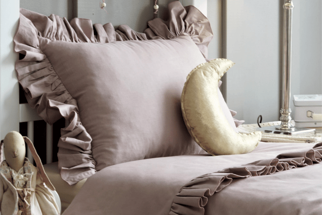 Conjunto Duvet rosa empoeirado com Rufos 140x200cm