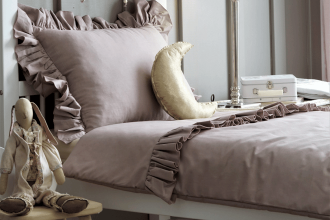 Conjunto Duvet rosa empoeirado com Rufos 140x200cm
