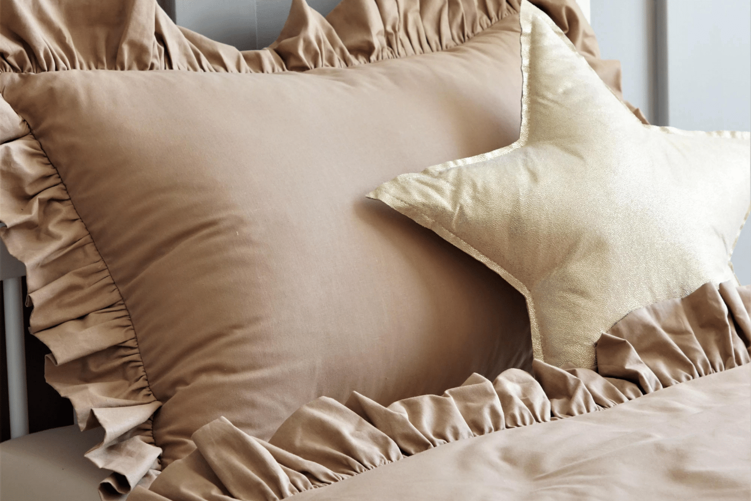 Cinnamon Duvet Set With Ruffles 140x200