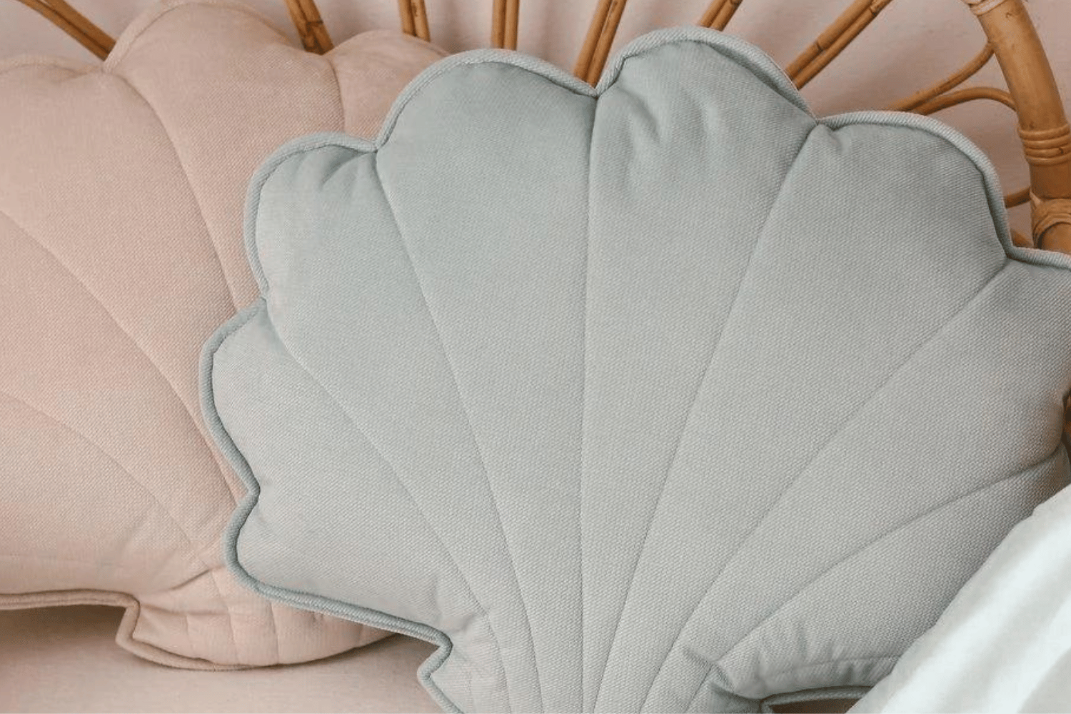 Velour Mat Mint Shell