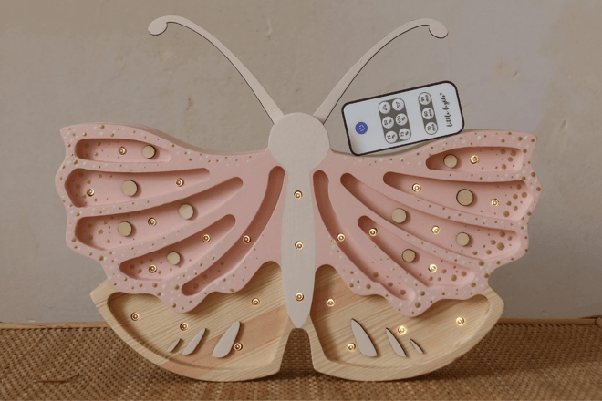 Roze ledlamp in de vorm van een vlinder - Little Lights - 4
