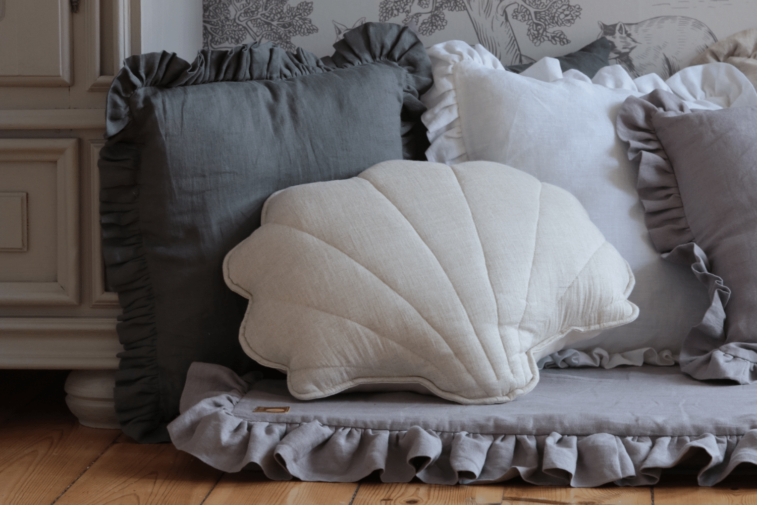 Sand Shell Cushion