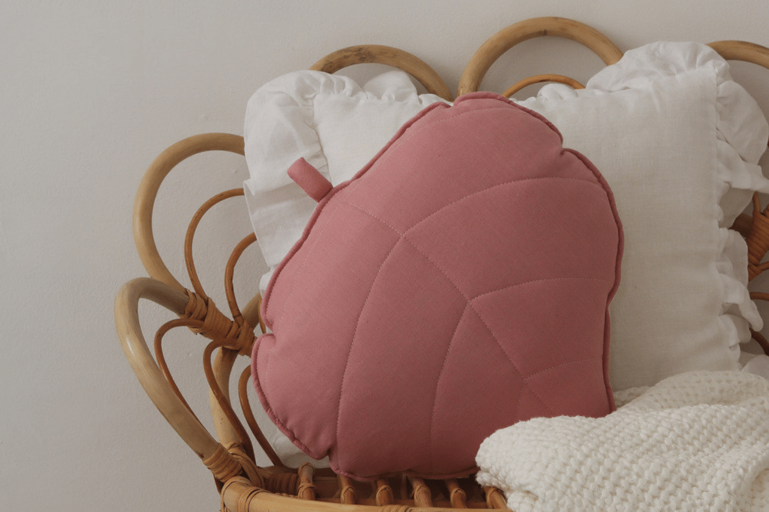 Coussin Feuille en Lin Marsala