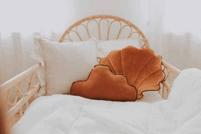 Gold Pearl Shell Cushion