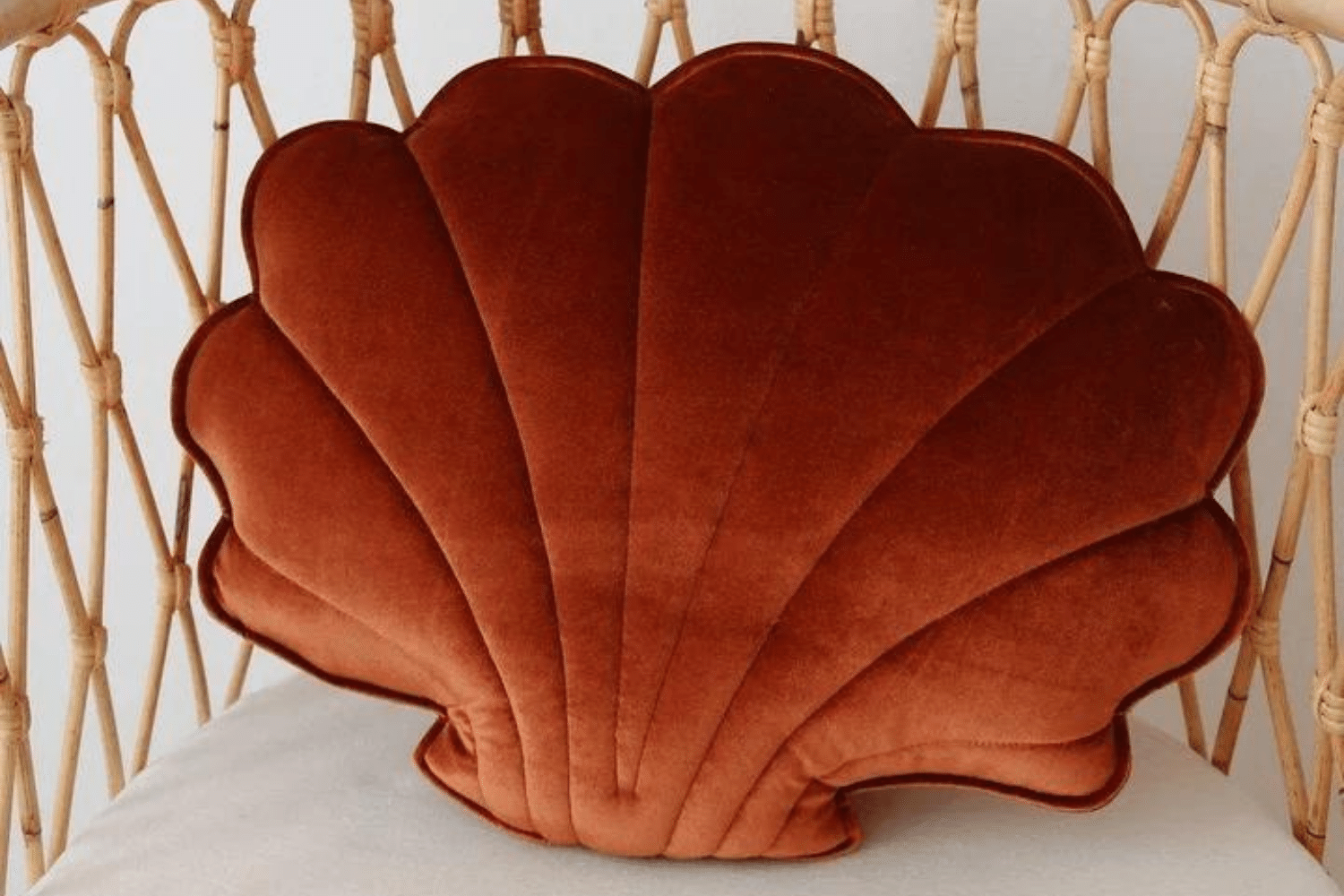 Coussin Coquillage en Velours Copper Pearl