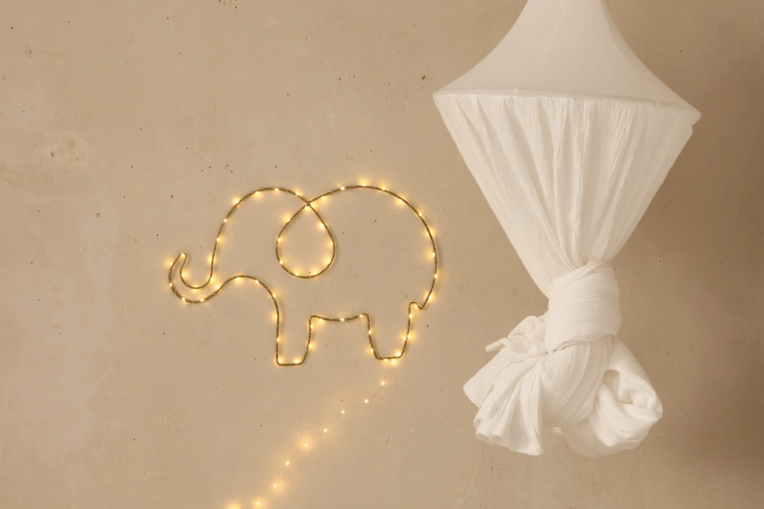 Ghirlanda LED a filo metallico - Elefante