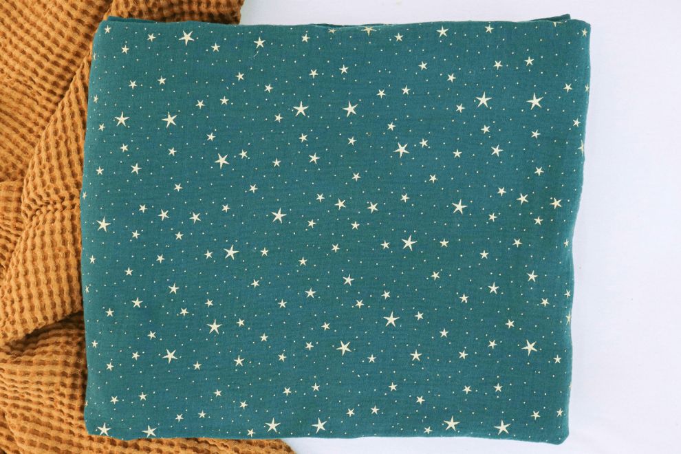 Véu de cama casinha Verde escuro com estrelas douradas - Modelo K
