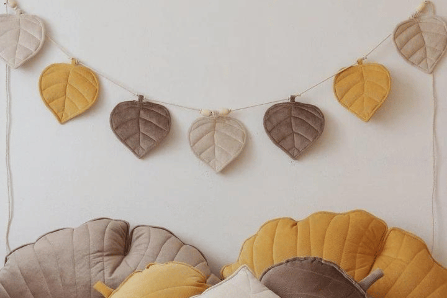 Velour Leaf Garland Autumn