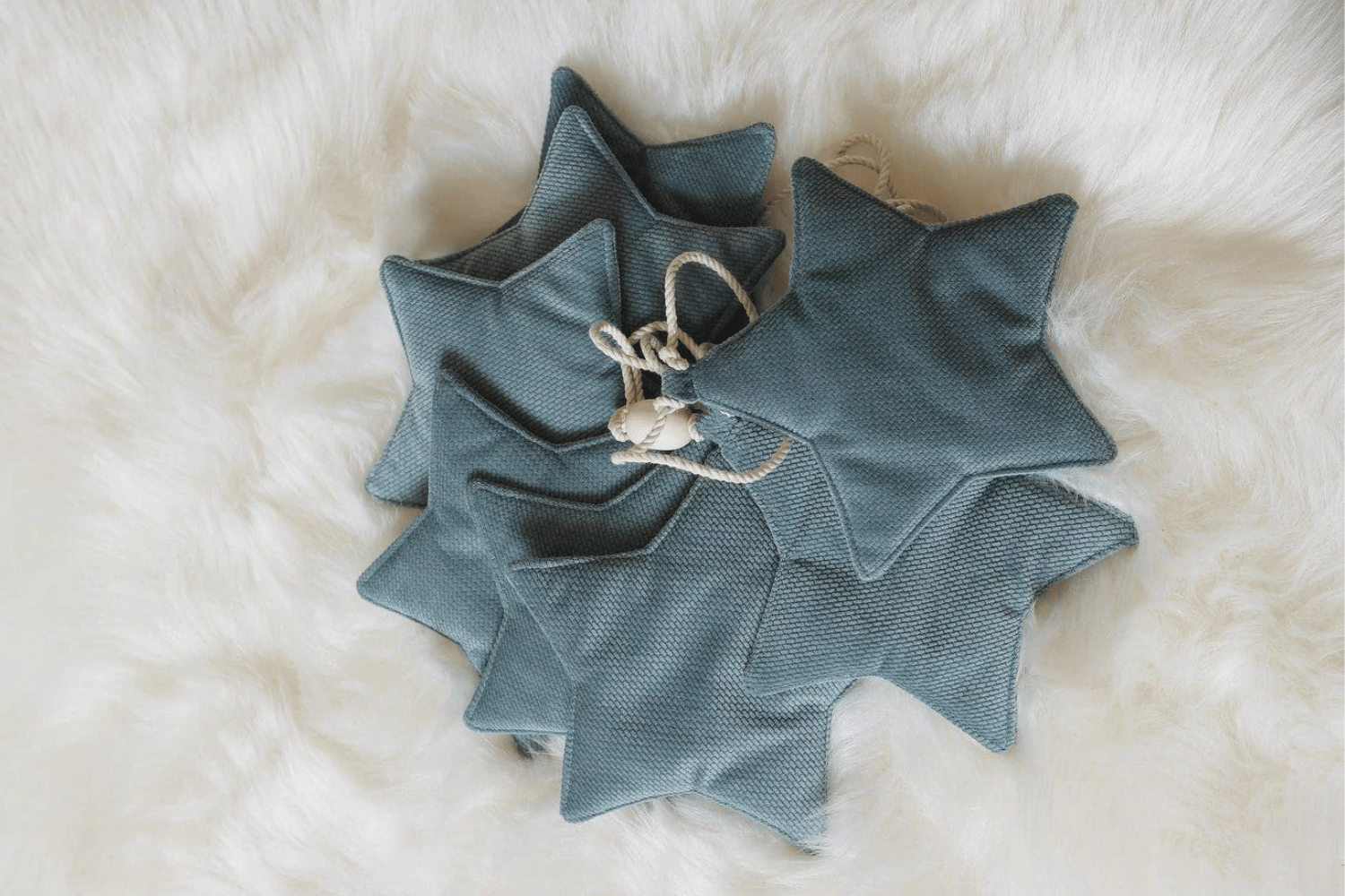 Velour Stars Garland Ocean Blue 