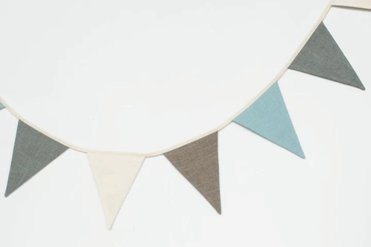 Blue Cream Garland