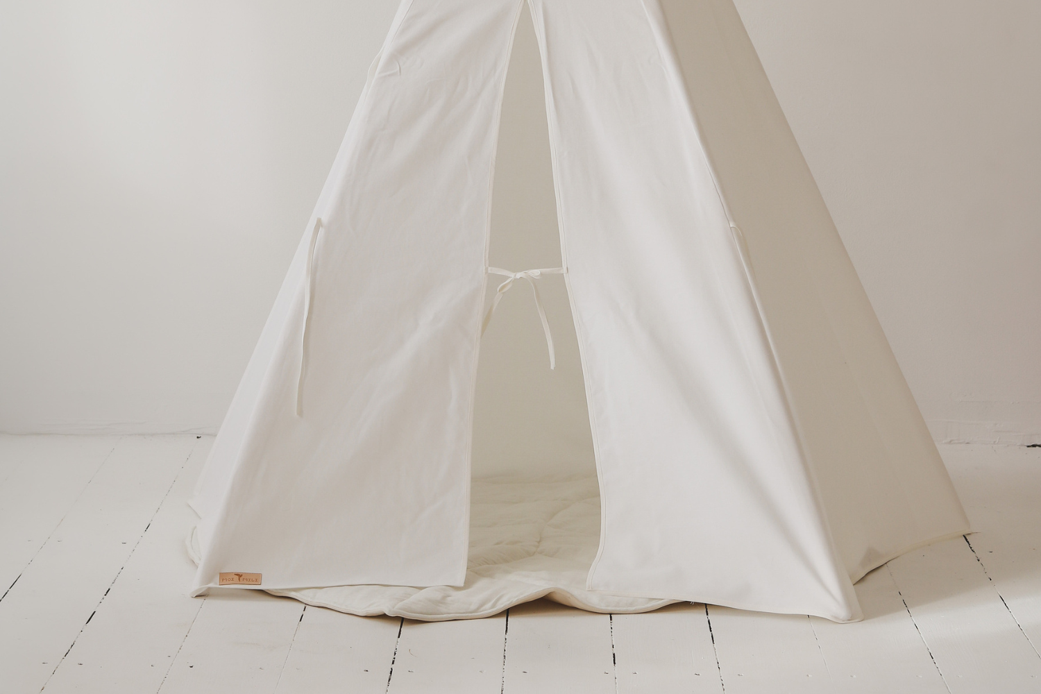 Snow White Tipi