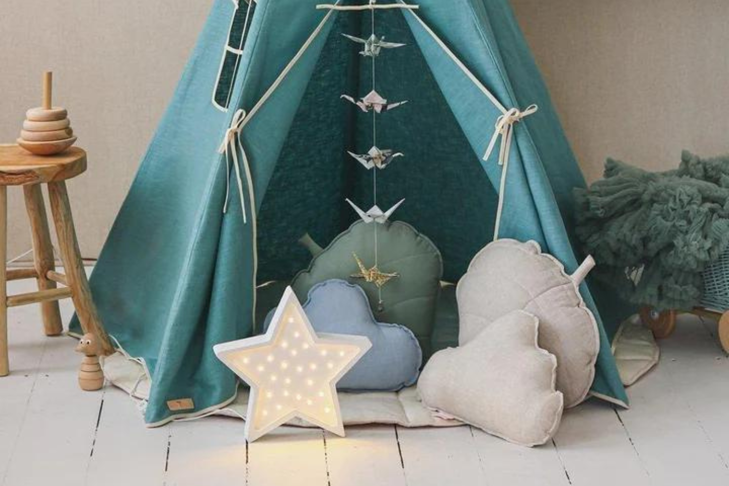 Gold Stars Linen Tipi