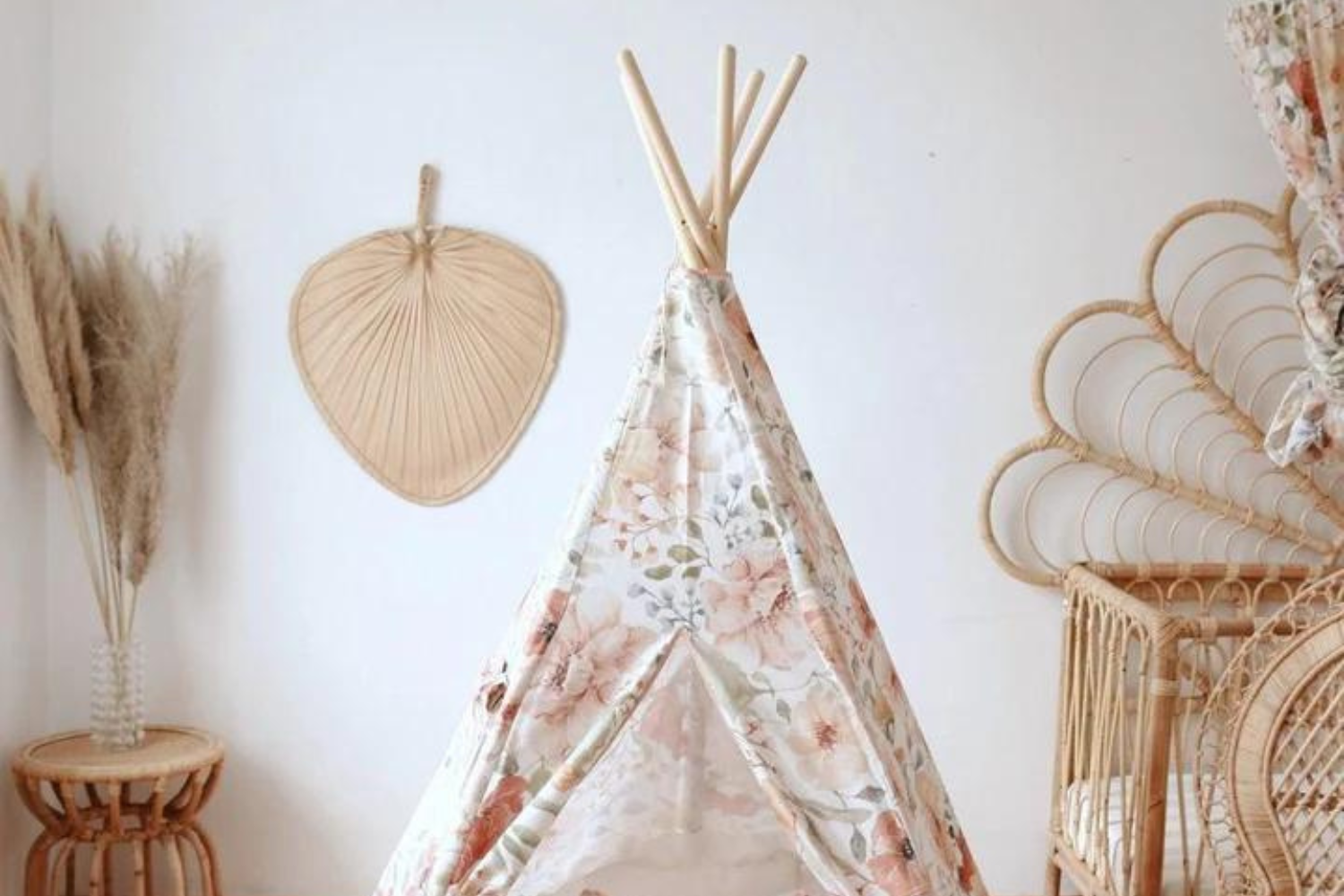 Flower Power Tipi