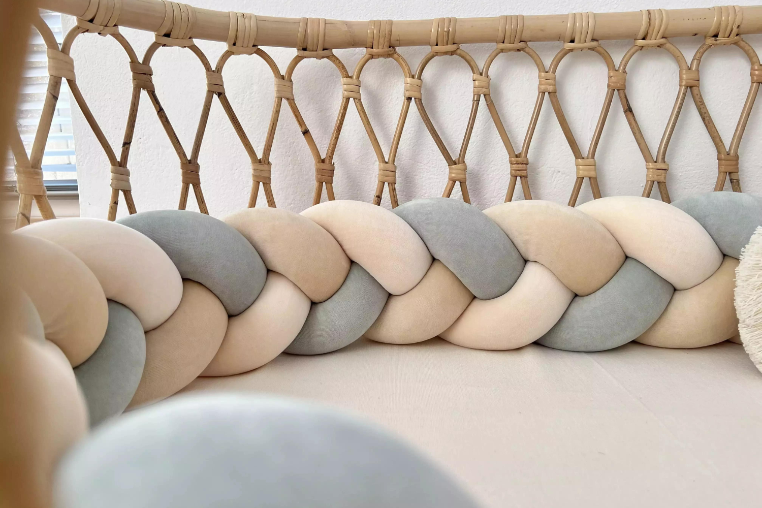 Sage Green, Almond and Beige Bed Bumper - 3 Ropes