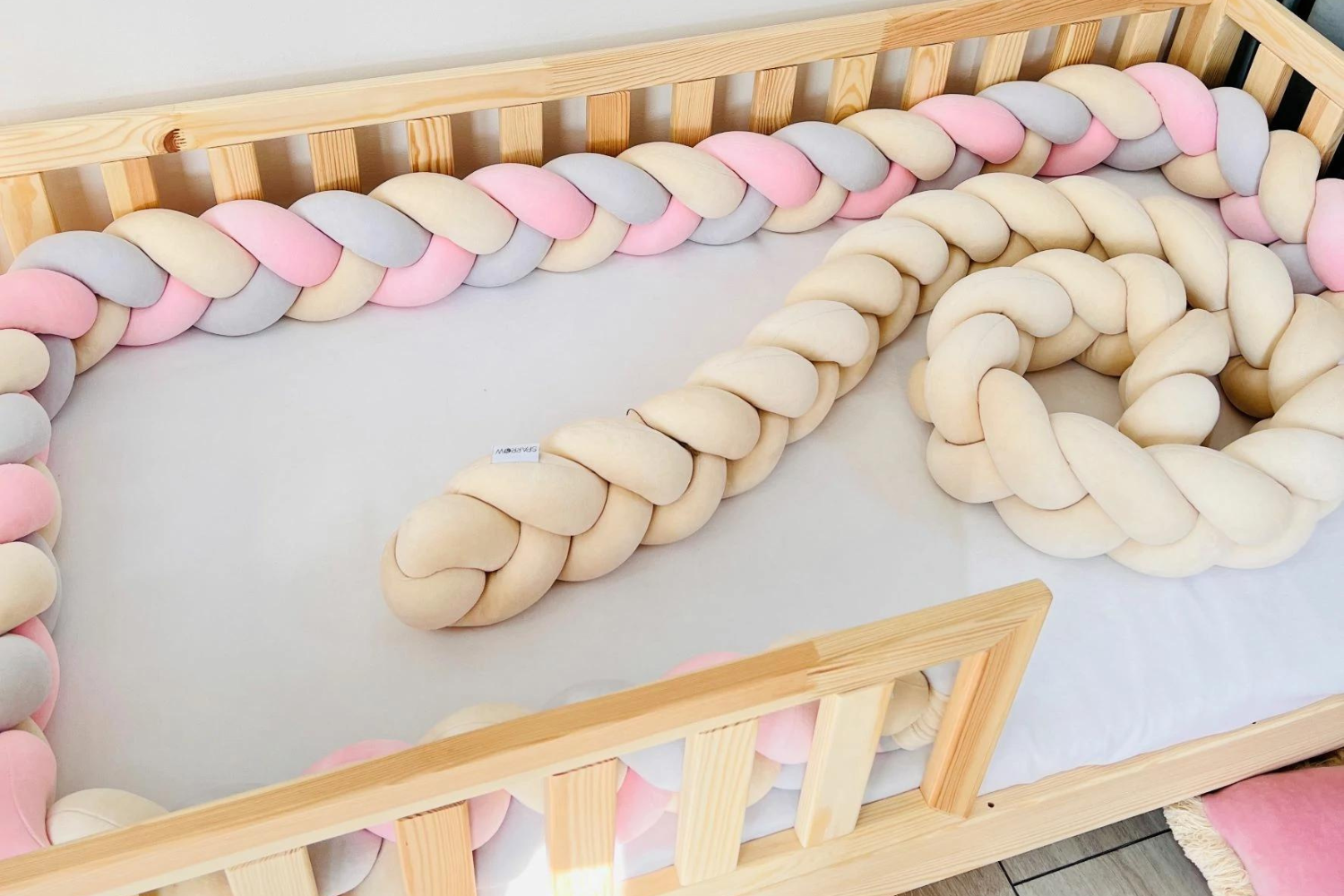 Almond, Pink & Light Grey Bed Bumper - 3 Ropes