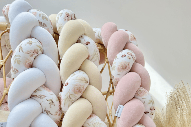 Powder Pink Boho Flowers Bed Bumper - 3 Ropes