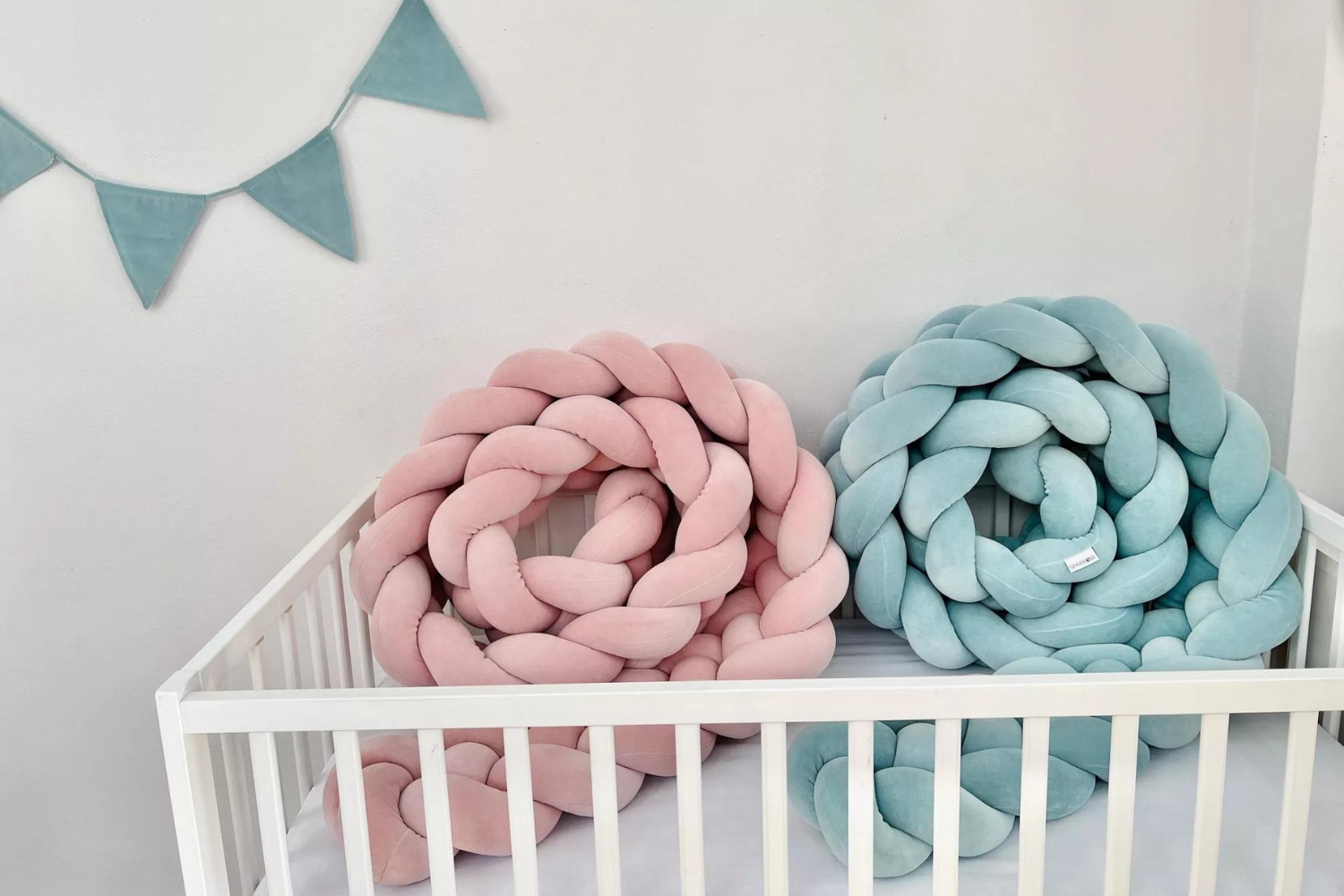 Powder Pink Bed Bumper - 3 Ropes