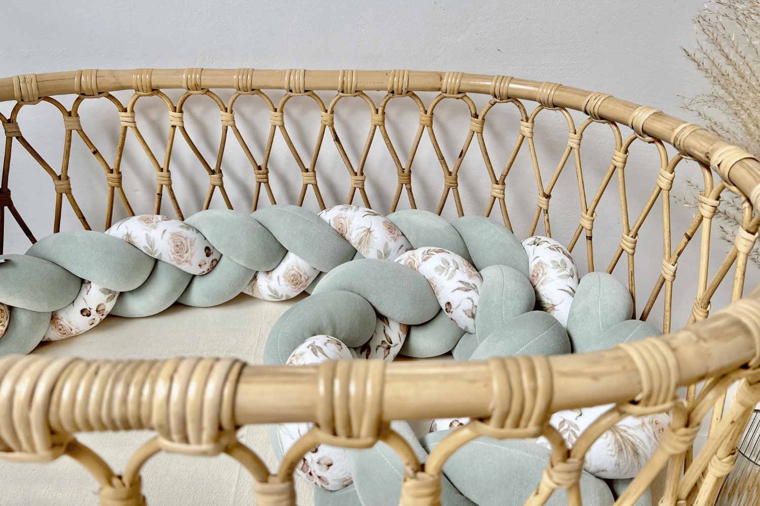 Sage Green Boho Flowers Bed Bumper - 3 Ropes