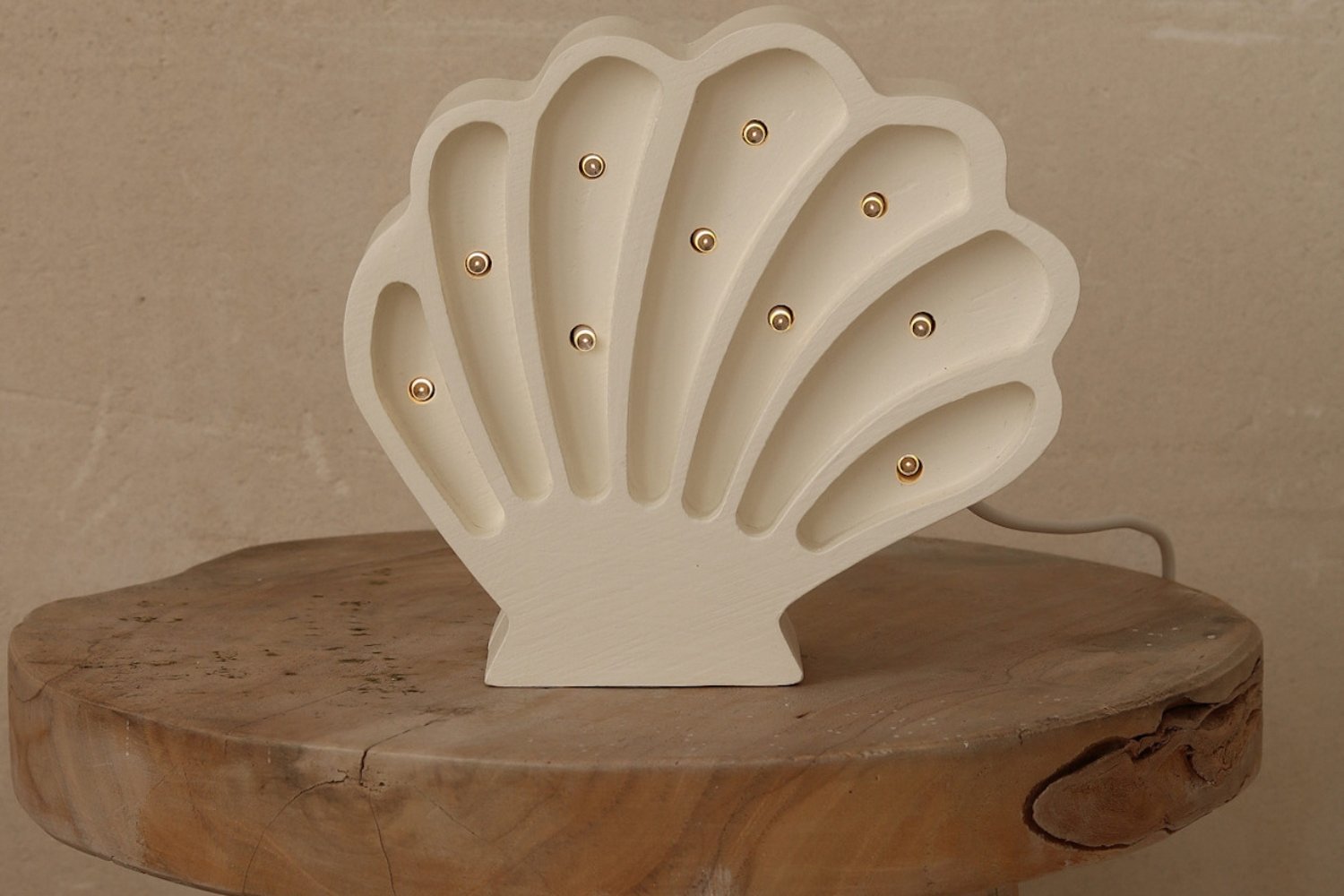 Little Lights Seashell Pearl White Lamp