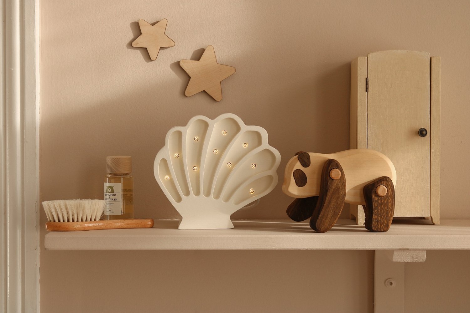 Little Lights Seashell Pearl White Lamp