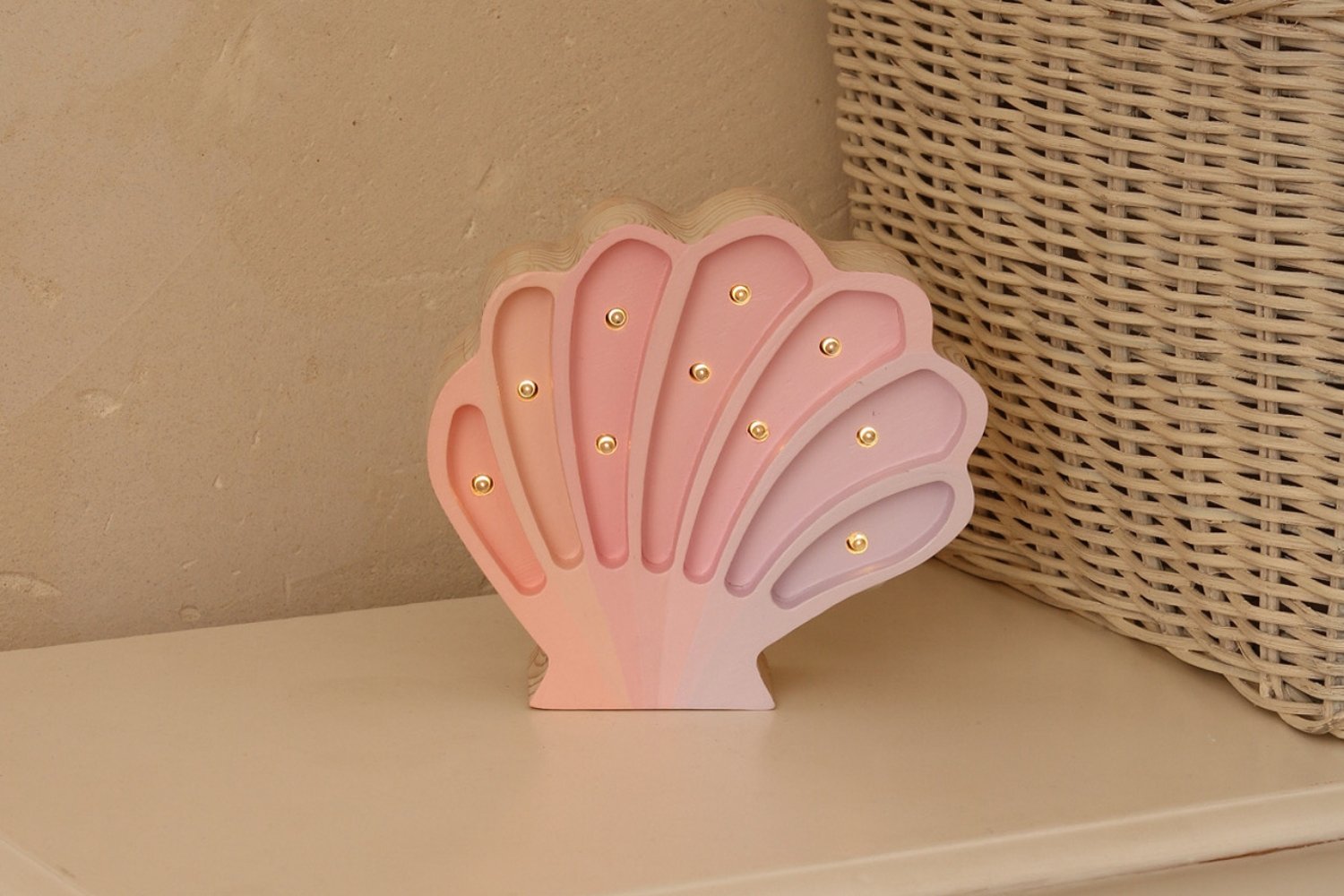 Little Lights Seashell Mermaid Pink Lamp