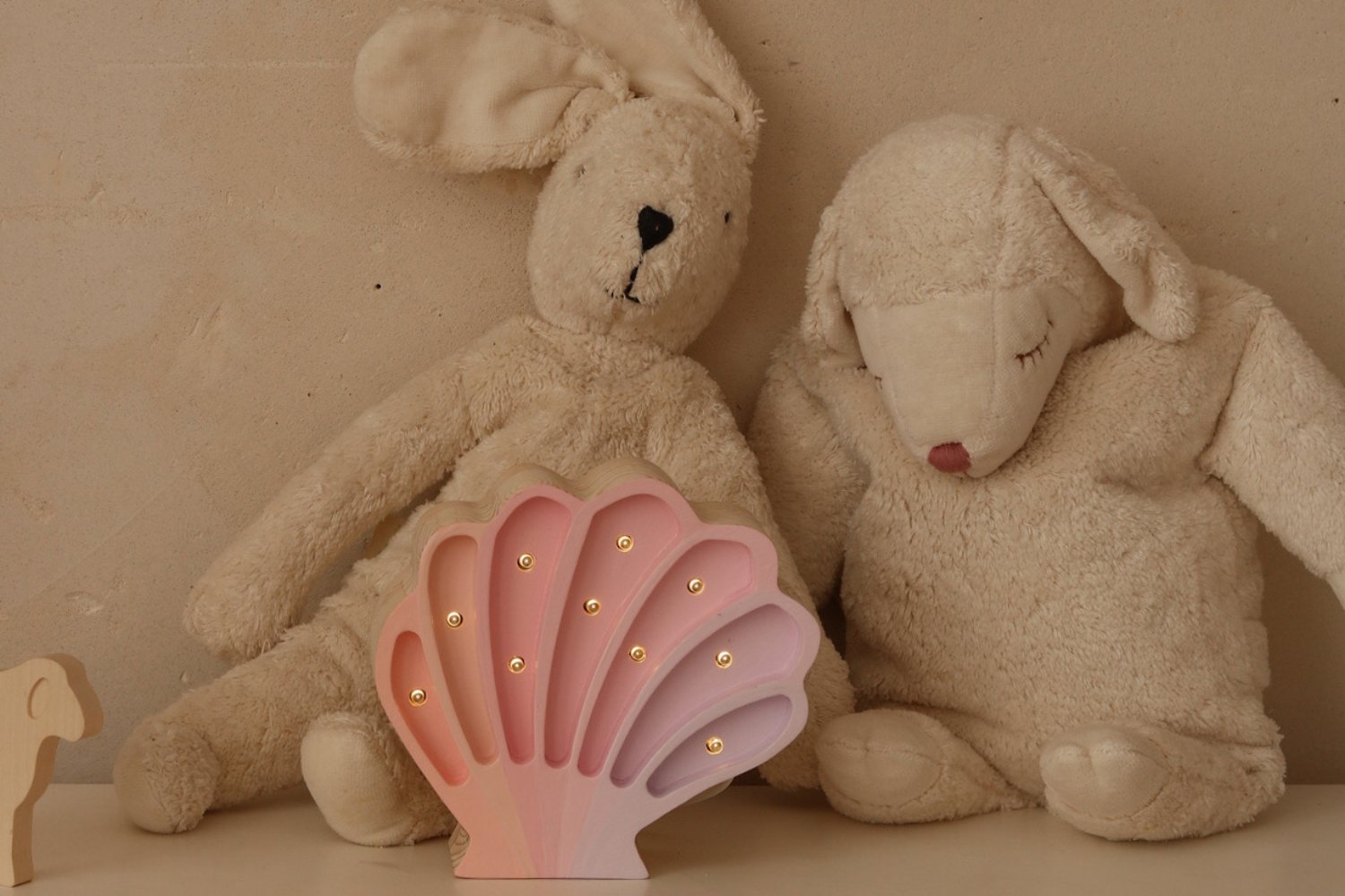 Little Lights Seashell Mermaid Pink Lamp