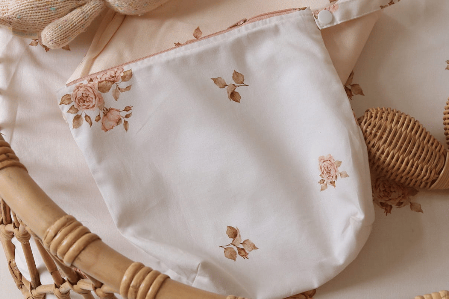 Pequena bolsa de higiene - Jardim Rosa